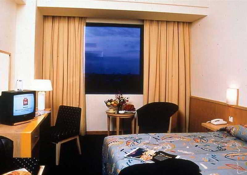 Arcadia Surabaya Hotel Eksteriør billede