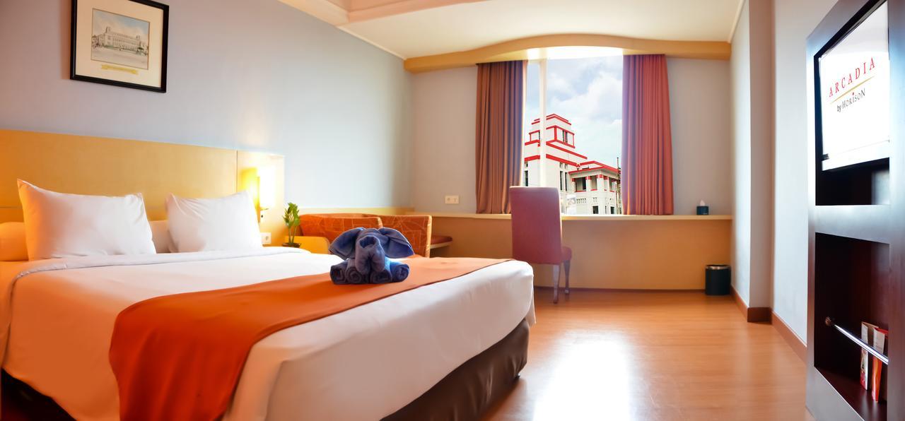 Arcadia Surabaya Hotel Eksteriør billede
