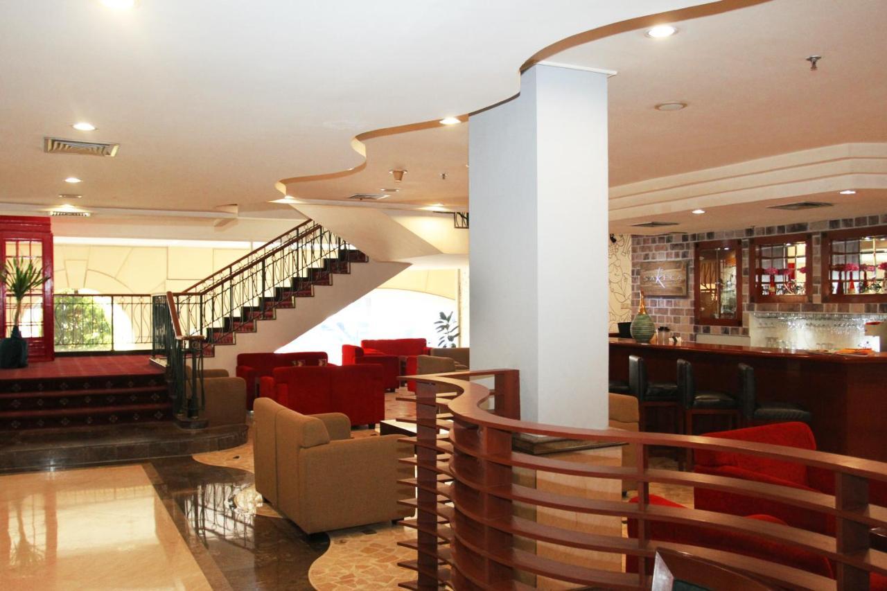 Arcadia Surabaya Hotel Eksteriør billede